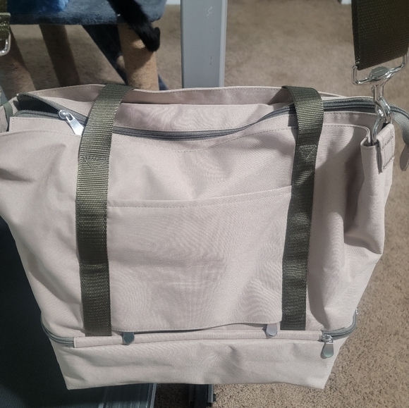 LO & SONS tote - Picture 2 of 9